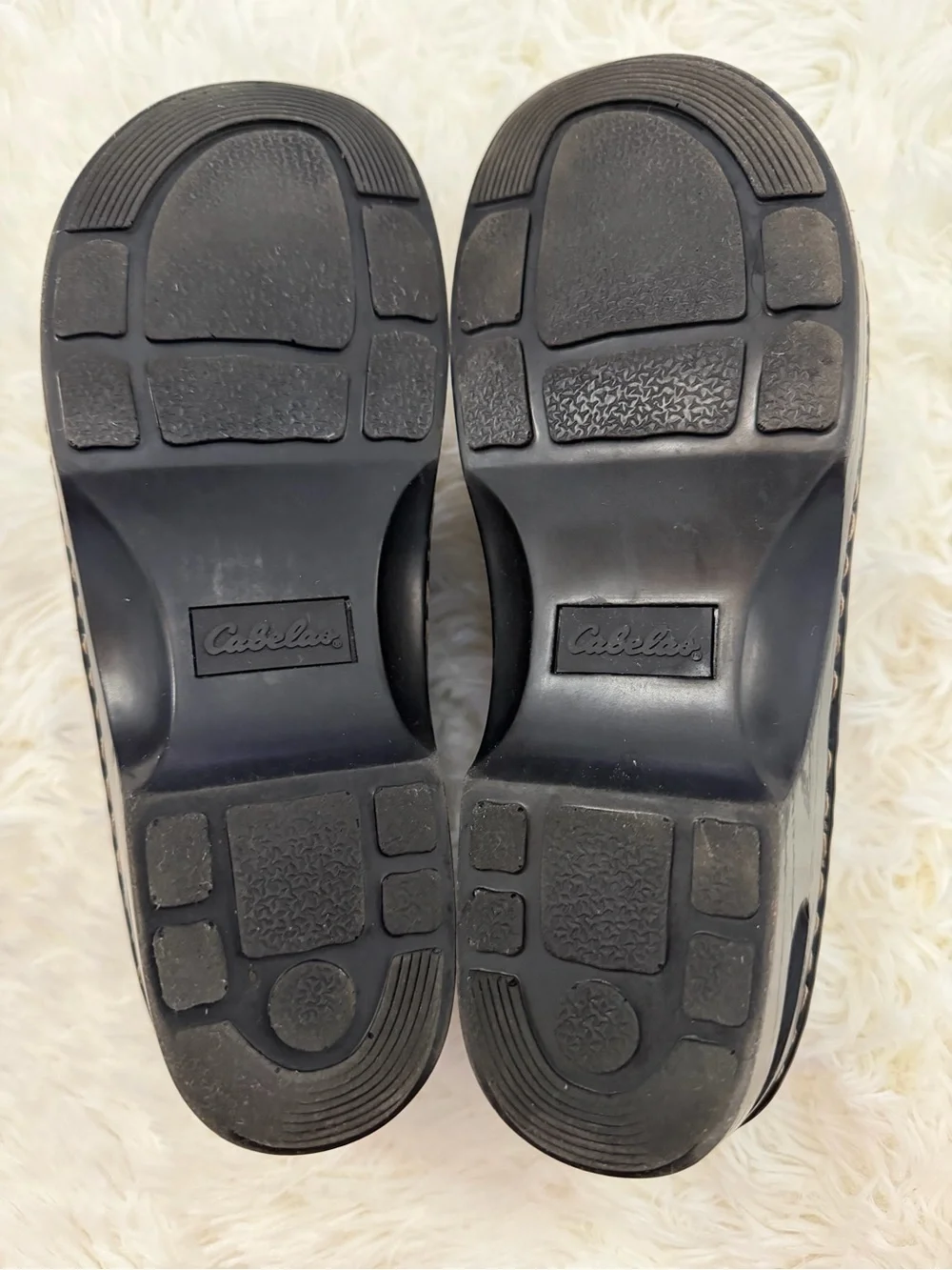 Cabelas classic black